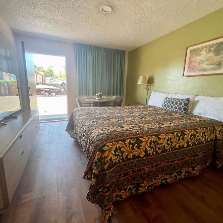 Regency Inn Lakeport Eksteriør billede