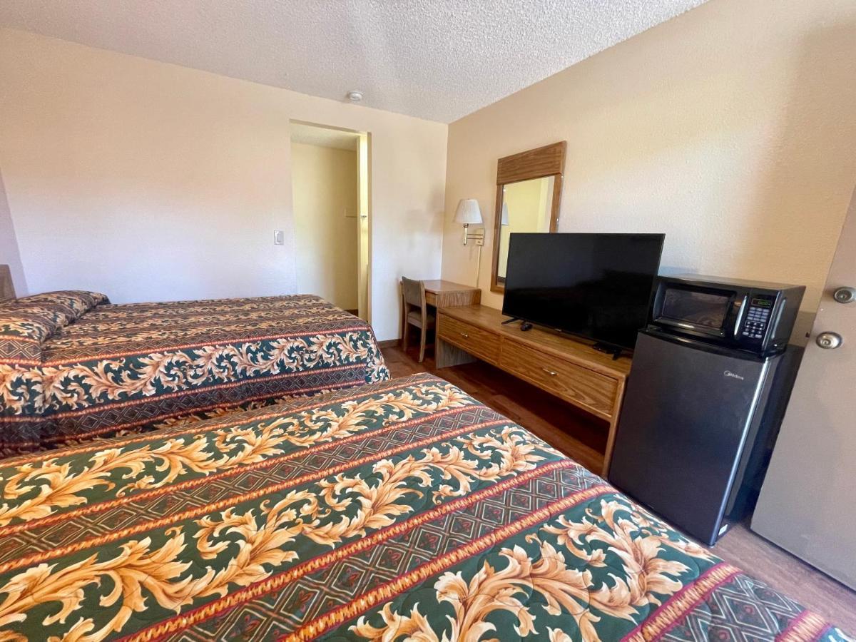Regency Inn Lakeport Eksteriør billede