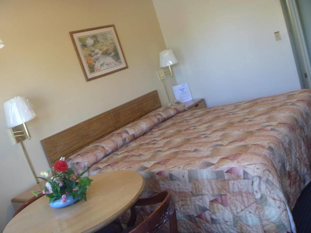 Regency Inn Lakeport Eksteriør billede