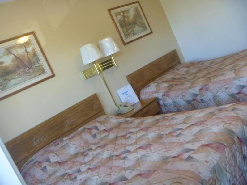 Regency Inn Lakeport Eksteriør billede